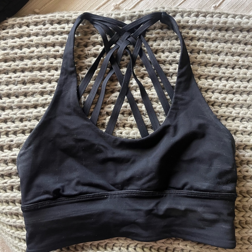 Lululemon sports bra! black size 6